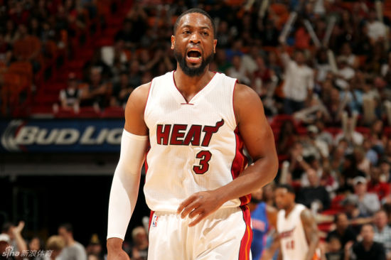 军团冲冠背 军团冲冠背